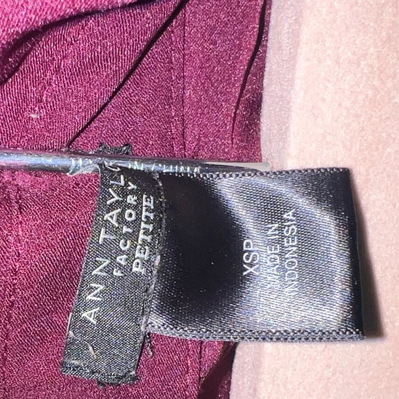 Ann Taylor burgundy button down shirt - Picture 3 of 3